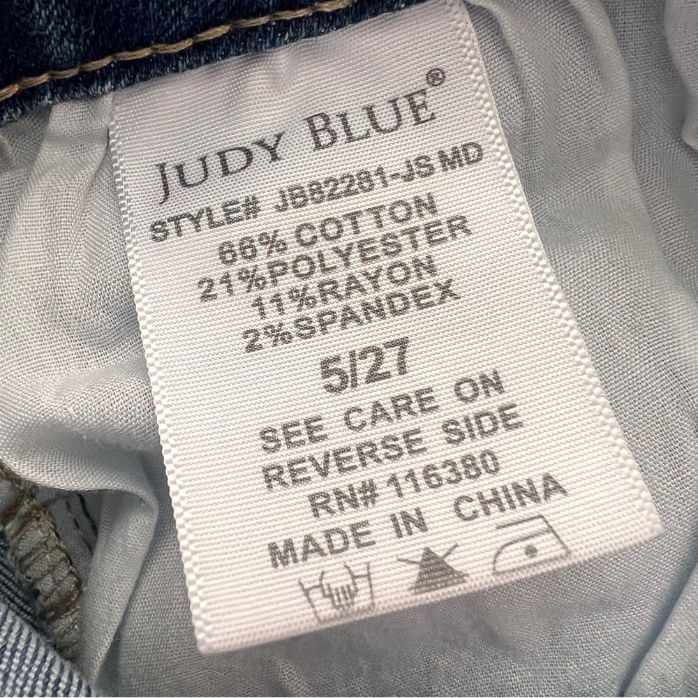Judy Blue HIGH WAISTED LIGHT WASH DISTRESSED BOYFRIEND JEANS 5/27 - Picture 8 of 8